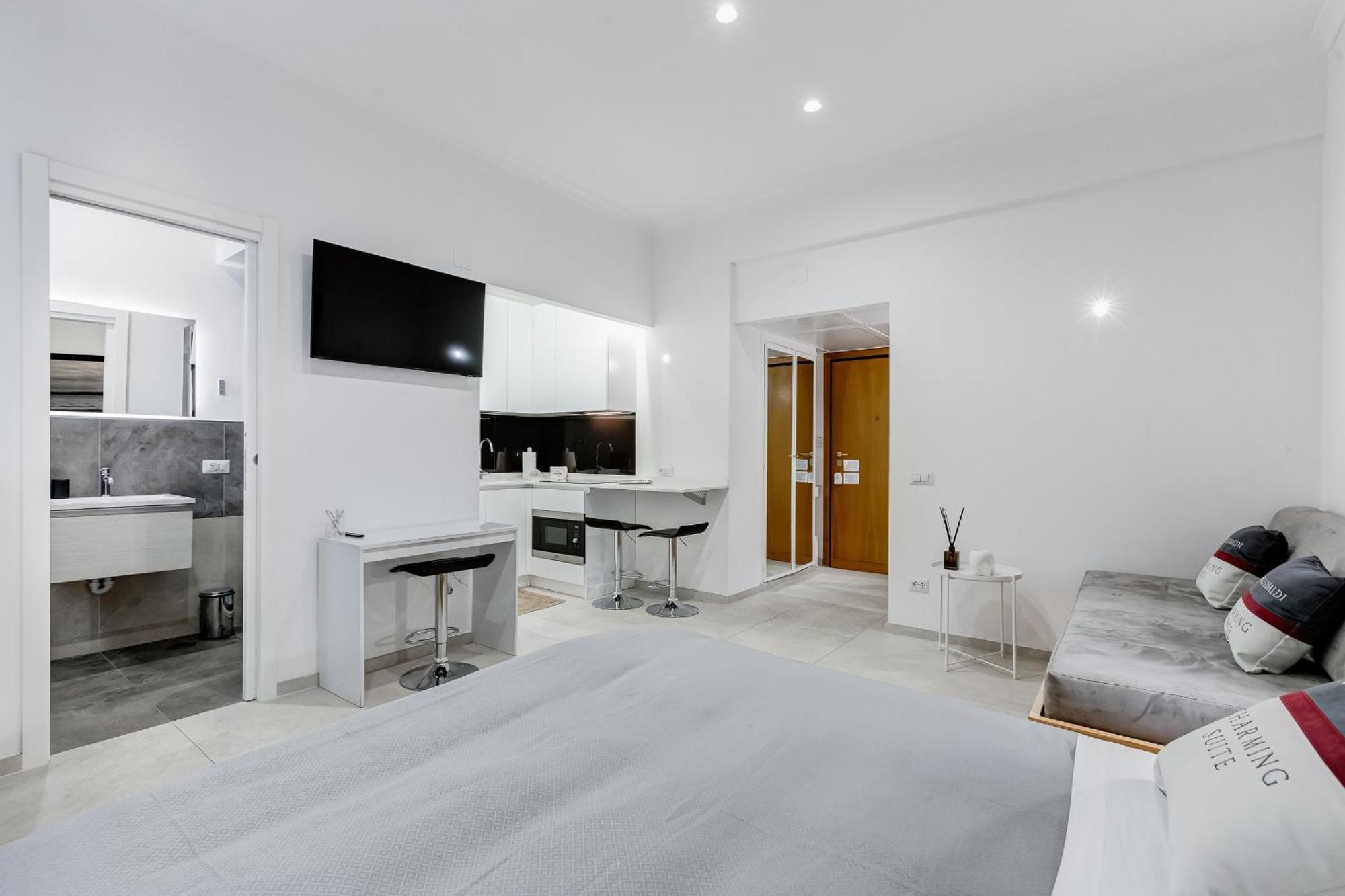 96 Degli Ubaldi Charming Suite Rome Bagian luar foto