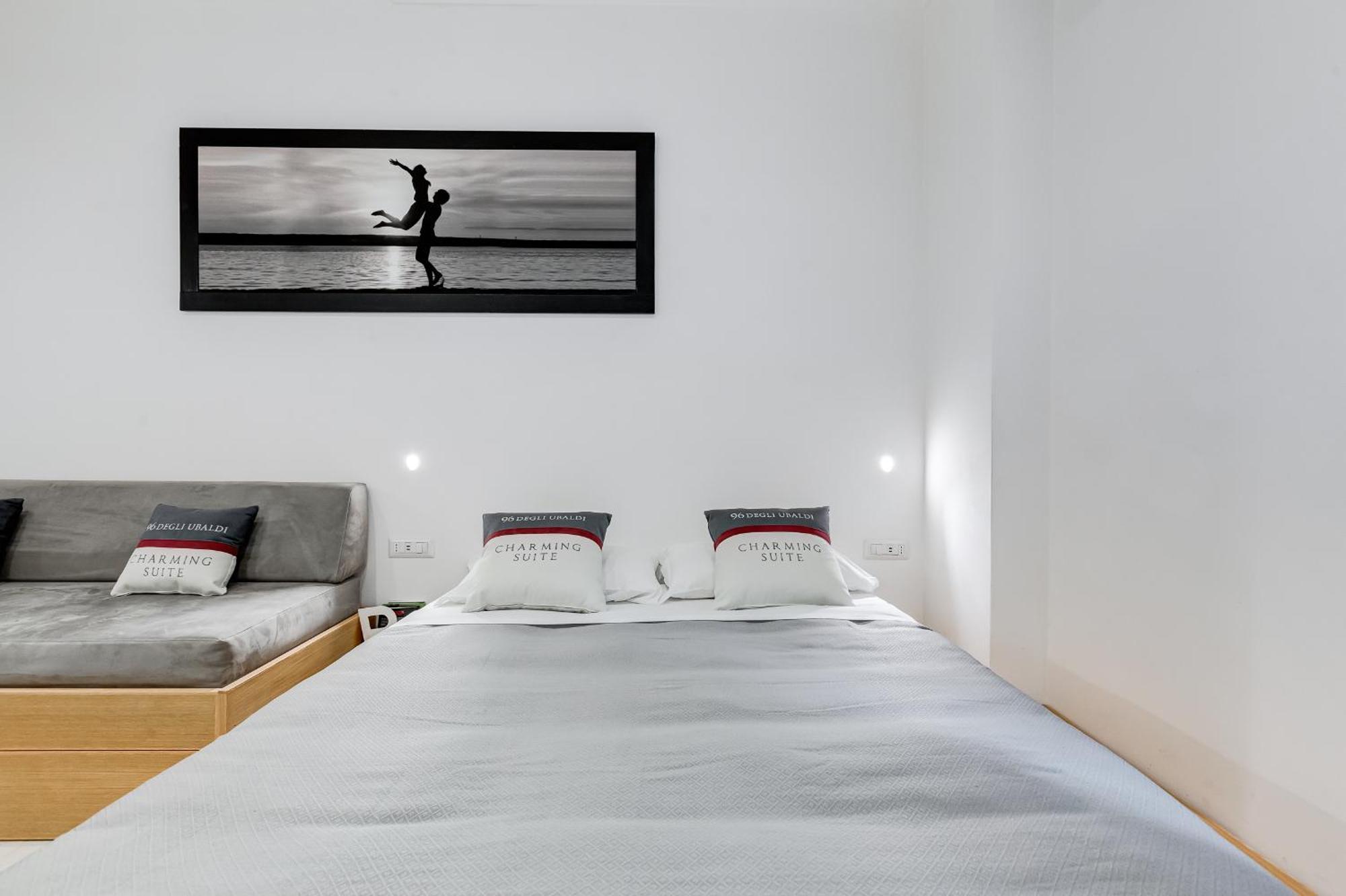 96 Degli Ubaldi Charming Suite Rome Bagian luar foto